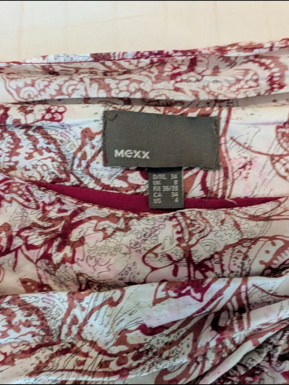 Skirt with Pink Floral Paisley Print - Picture 4 of 8